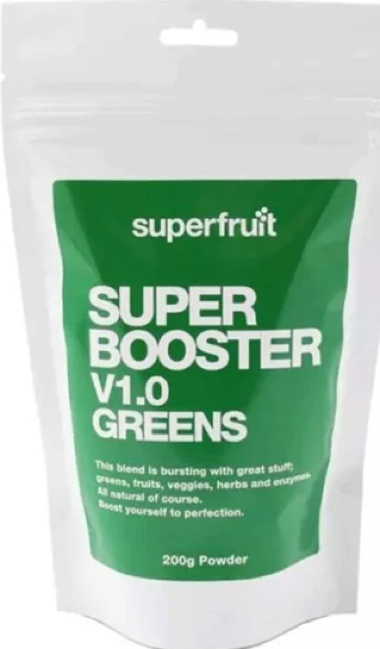 En hvit pose med grønn etikett hvor det står Superfruit Super Booster V1.0 Greens.